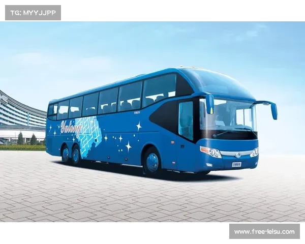 曾凡博赛后提前离场乘大巴 十分钟后队友才陆续出现