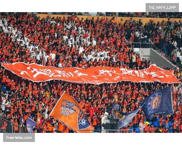 玉昆外援布尔克头球能力突出 空中优势成战术支点 玉昆外援布尔克头球能力突出 空中优势成战术支点